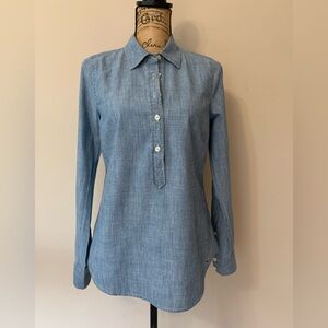 Vineyard vines ladies, 100% cotton denim blue long sleeve shirt NWT size 4